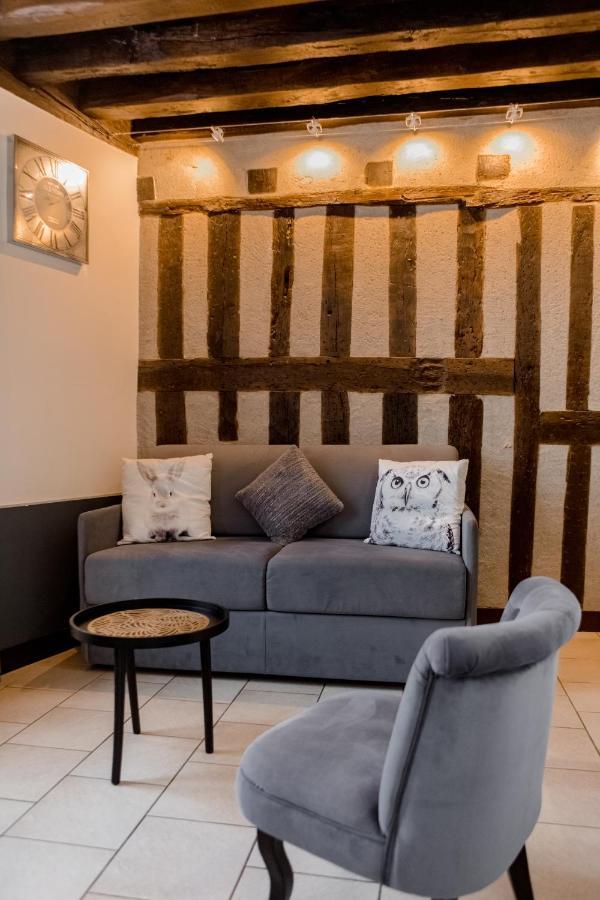 Ferienwohnung Au Bourg Neuf Orléans Exterior foto