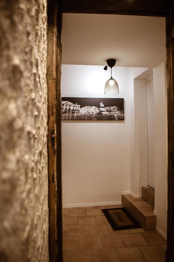 Ferienwohnung Au Bourg Neuf Orléans Exterior foto